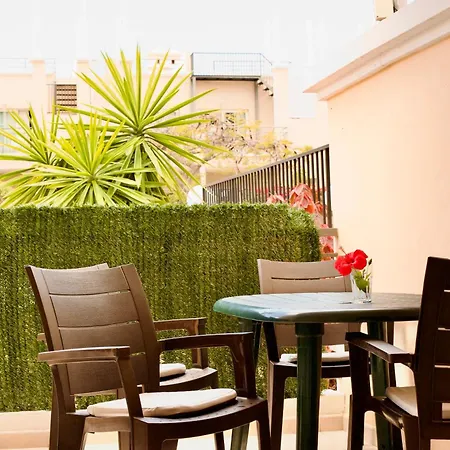 Park For Beautifully Located Lejlighed